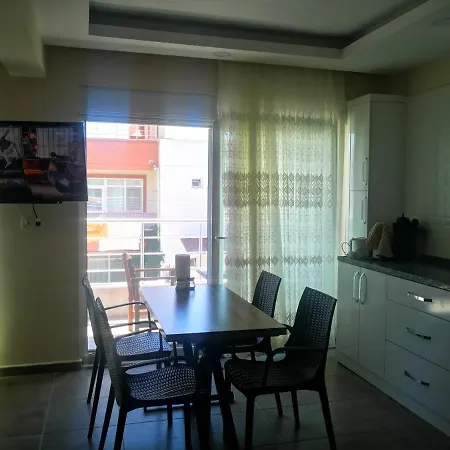 Apartmán In Finike, 150 Meter Vom Entfernt 3 *